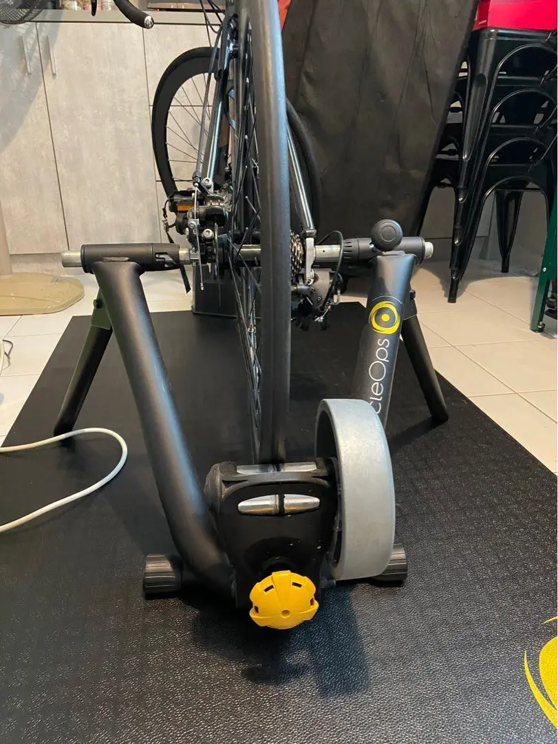 Used Cycleops Smart trainer (bluetooth enabled)