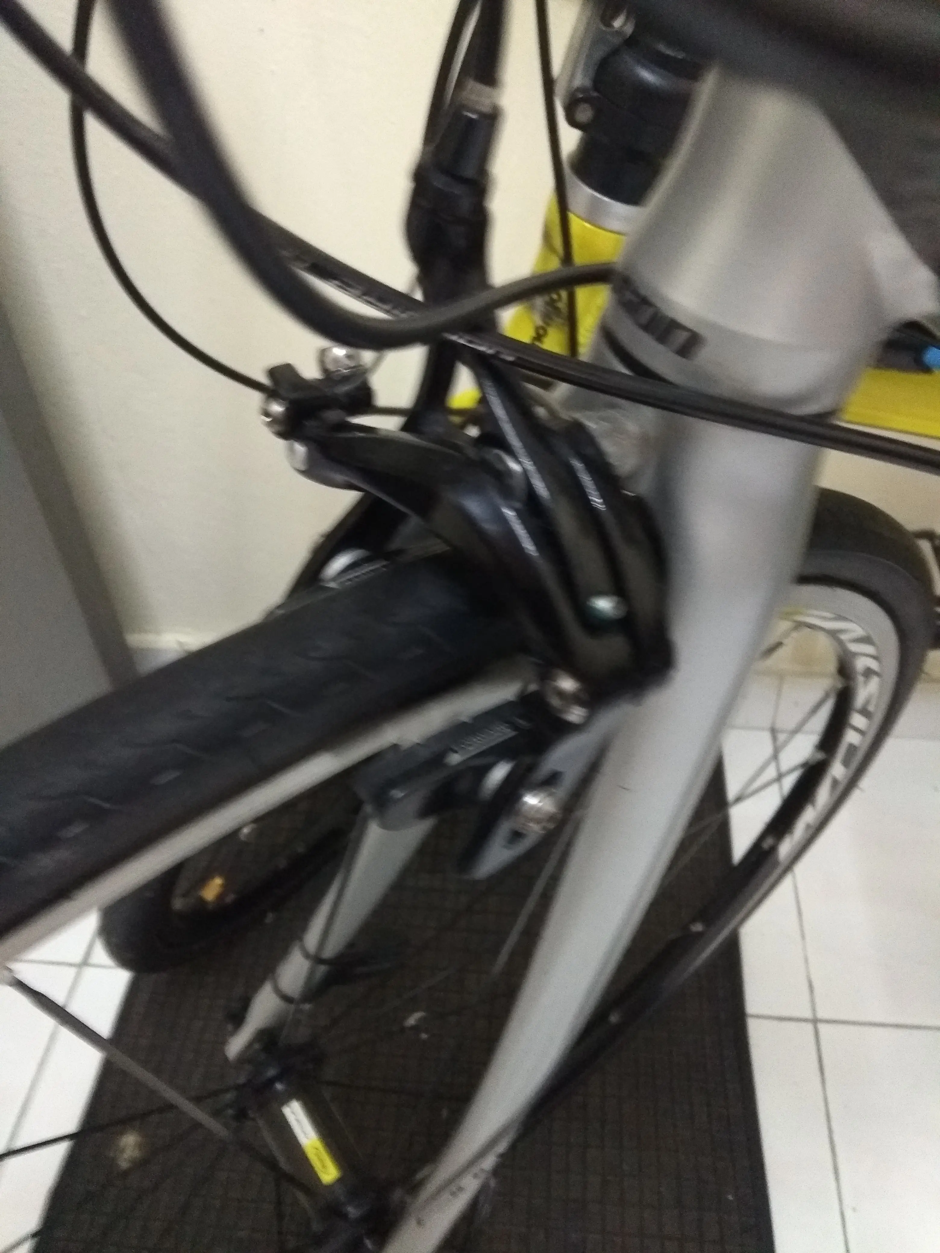 POLYGON F300 SHIMANO 105 / 2X11
