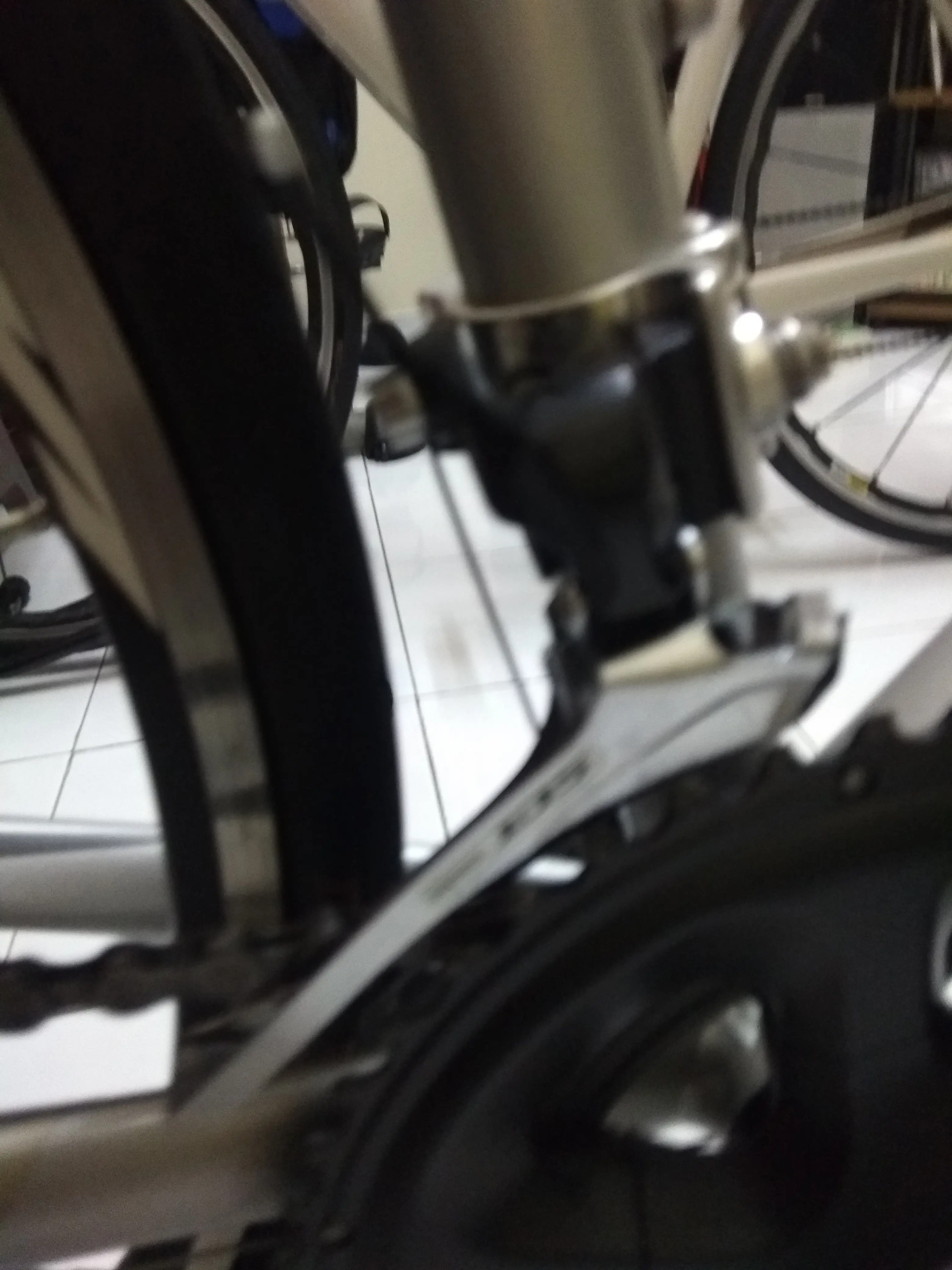 POLYGON F300 SHIMANO 105 / 2X11