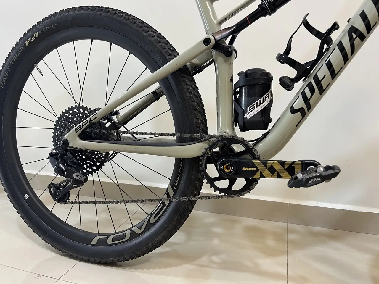 SPECIALIZED EPIC Expert EVO