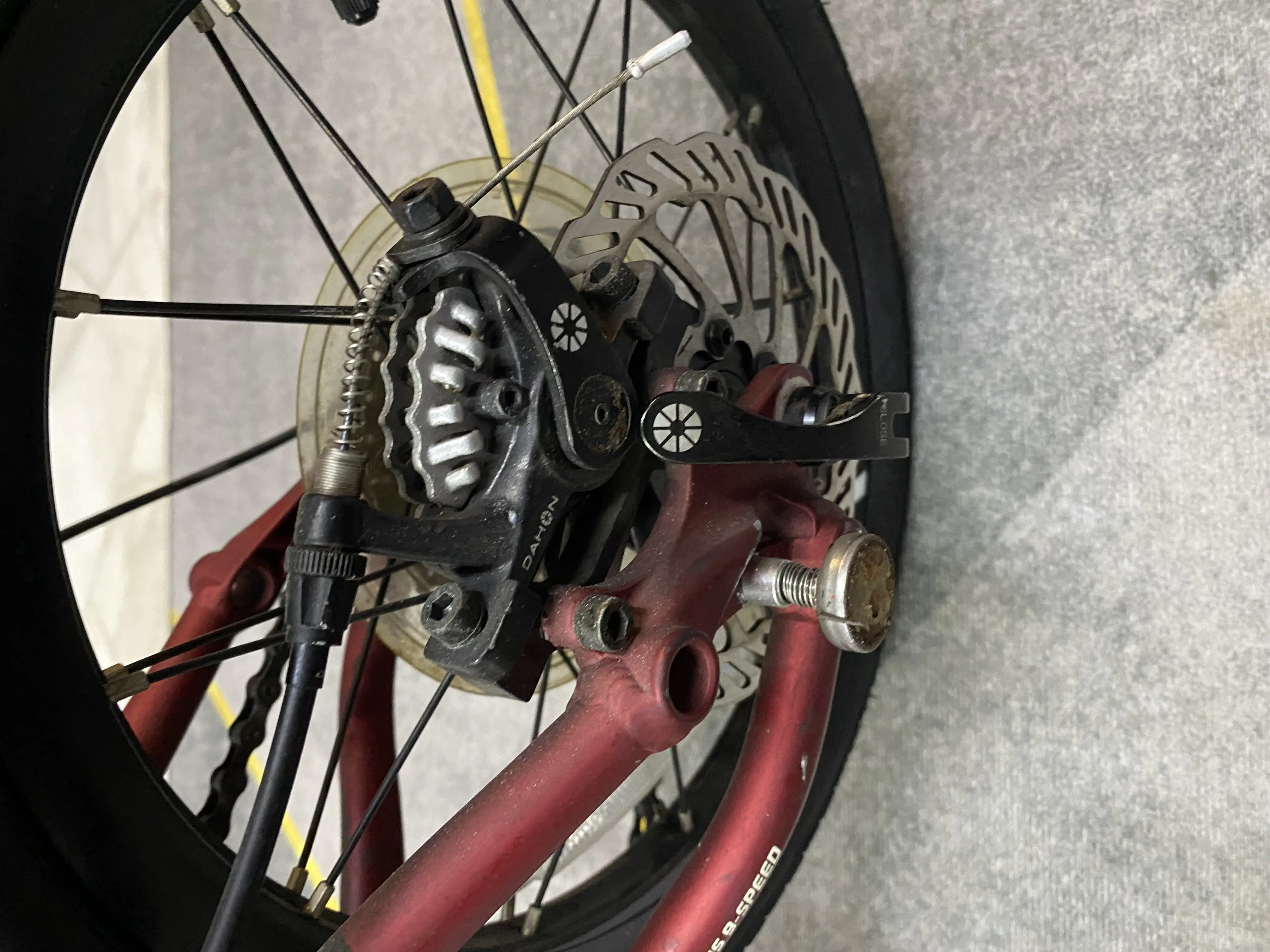 DAHON K3 PLUS. 9 SPEED. 16” WHEELS. FOR SALE.