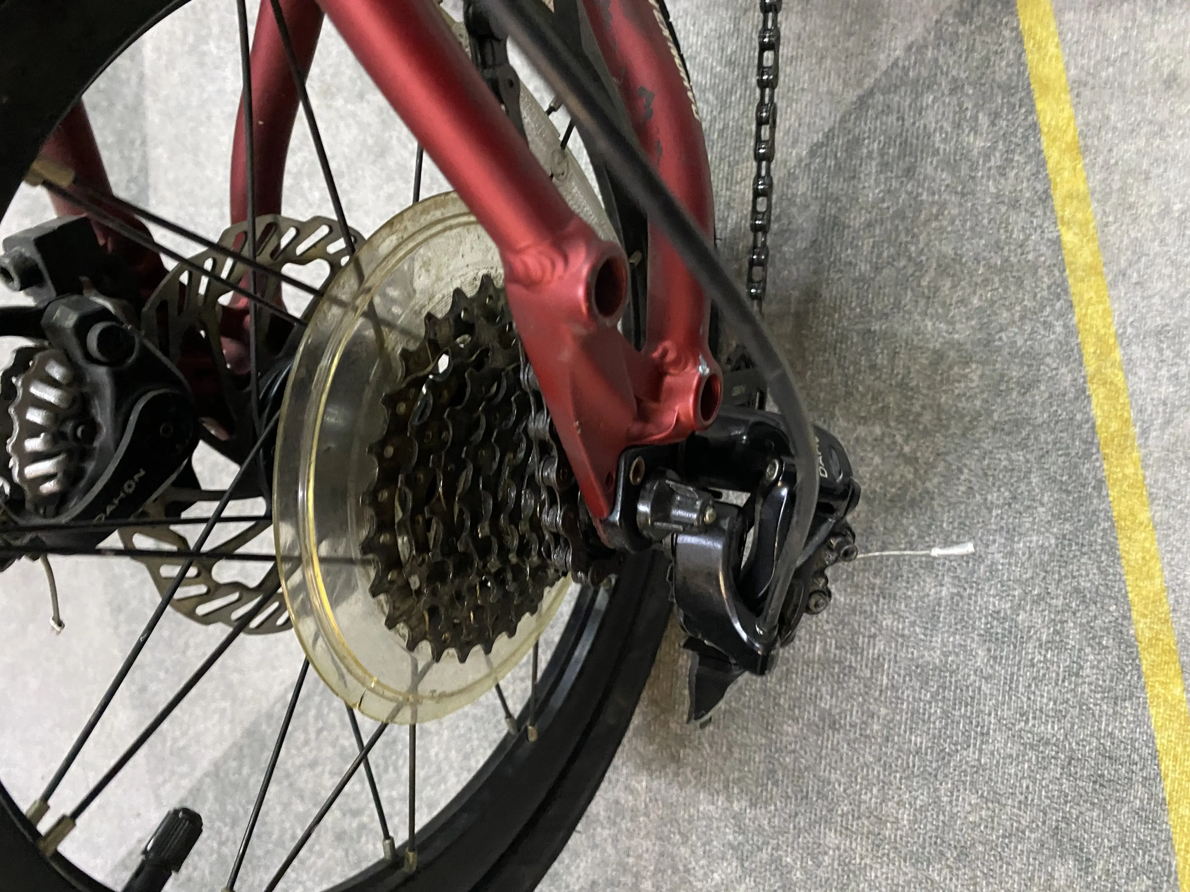 DAHON K3 PLUS. 9 SPEED. 16” WHEELS. FOR SALE.