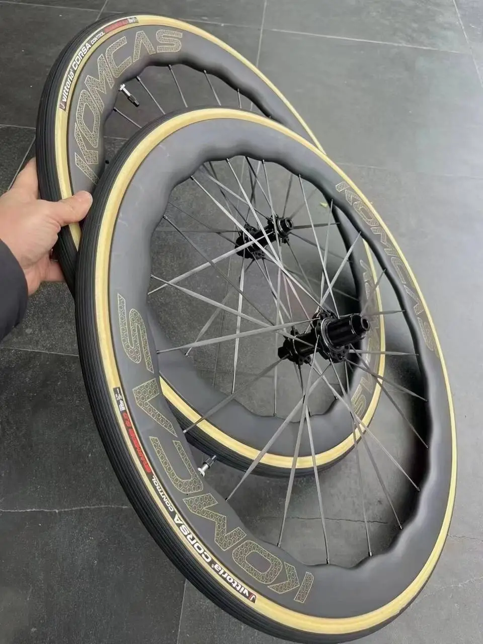 Komacs Carbon Wheelset
