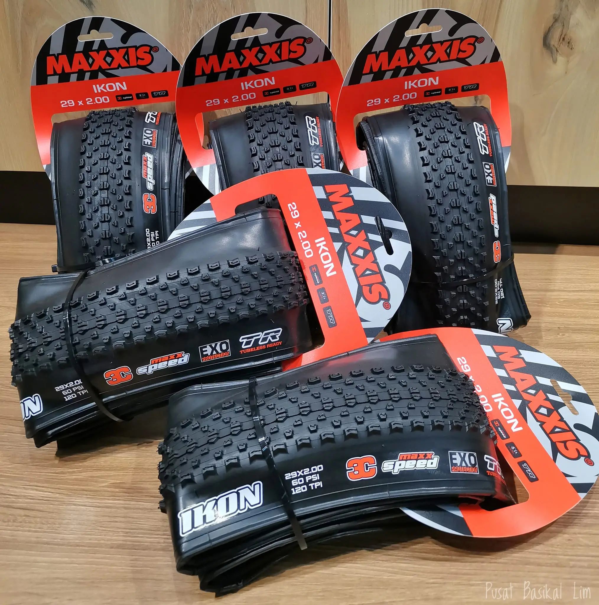 Maxxis Ikon 29 Tubeless Ready Tire