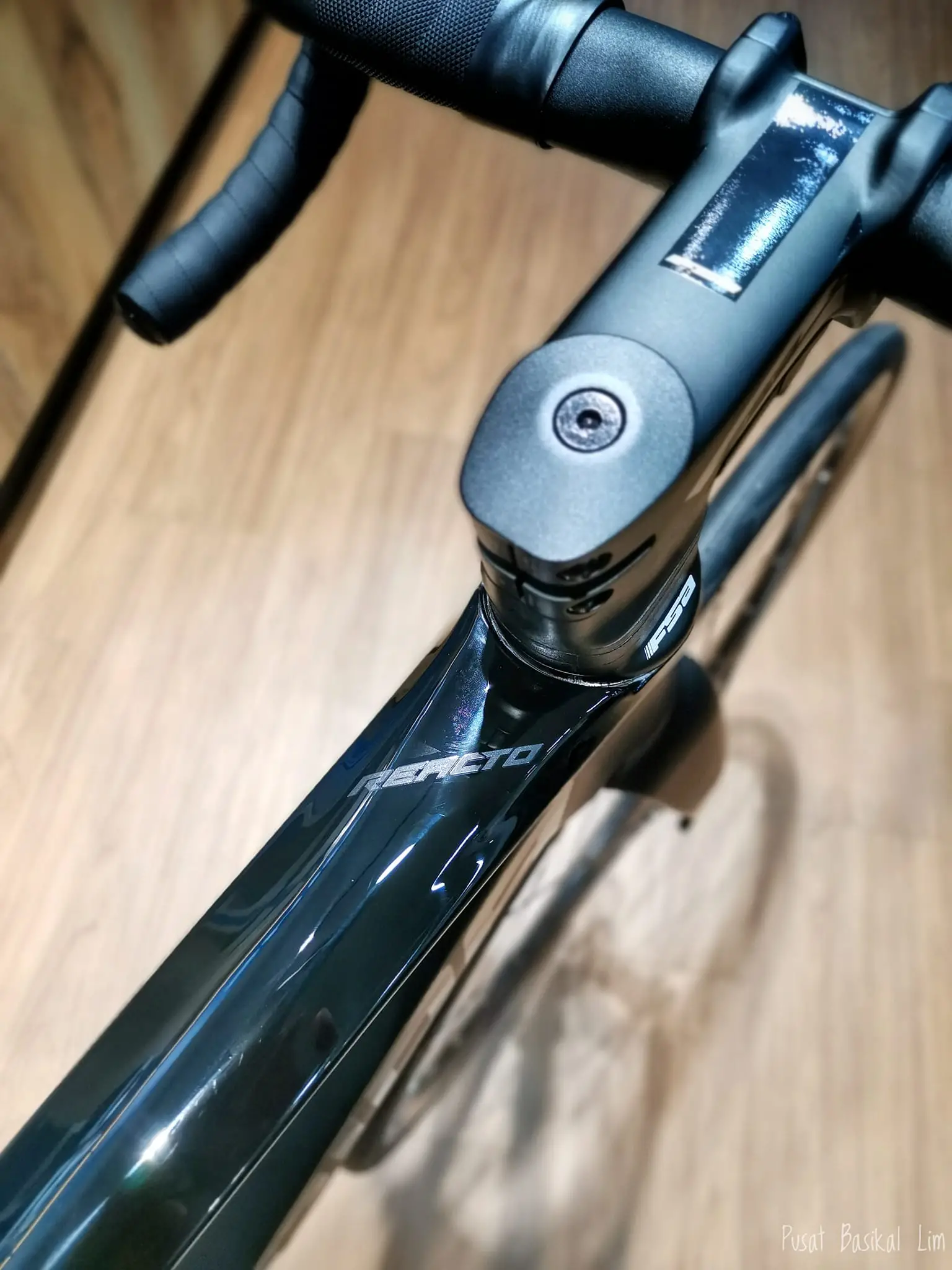 Merida Reacto 6000 105 Di2 Carbon Road Bike