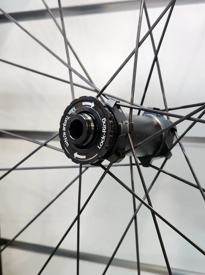 PARCOURS STRADE-D 49/54MM (SHIMANO DISC)