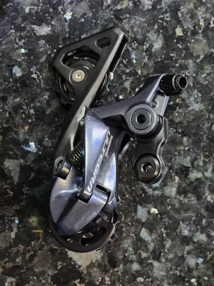 Shimano 105 + Ultegra Groupset (DISC) (Brand new taken out from new bike) (ROTOR INCLUDED)