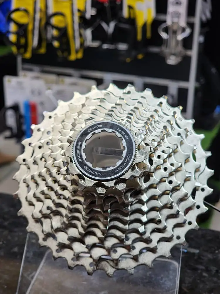 Shimano 105 + Ultegra Groupset (DISC) (Brand new taken out from new bike) (ROTOR INCLUDED)