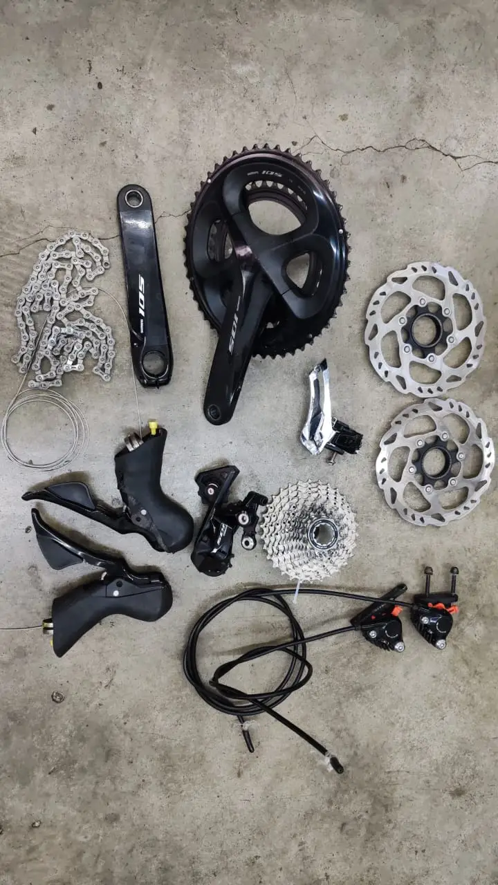 105 Shimano Disc Groupset (Used)