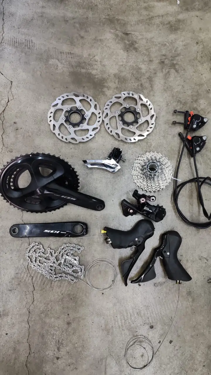 105 Shimano Disc Groupset (Used)