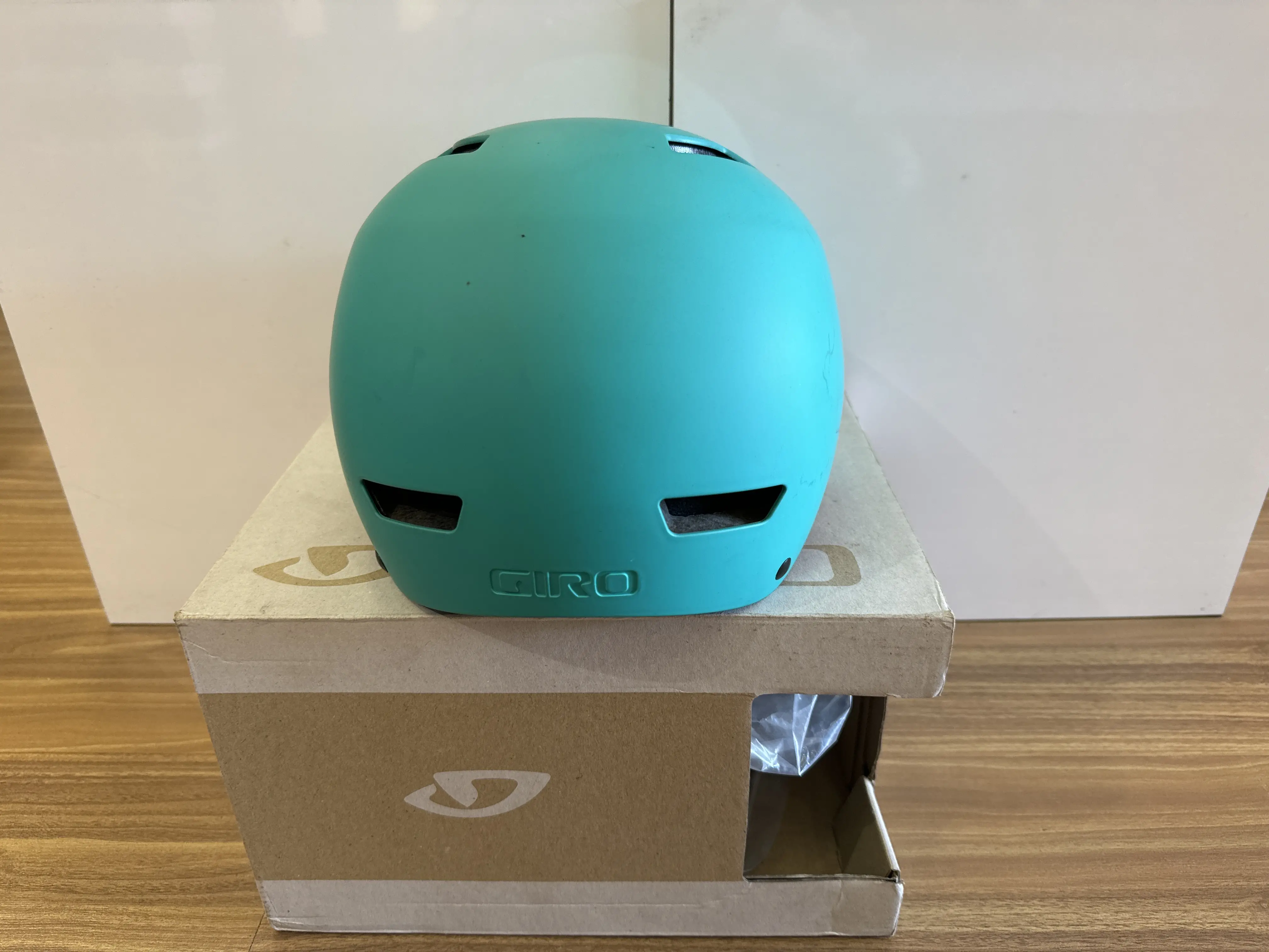 Giro Helmet Quarter