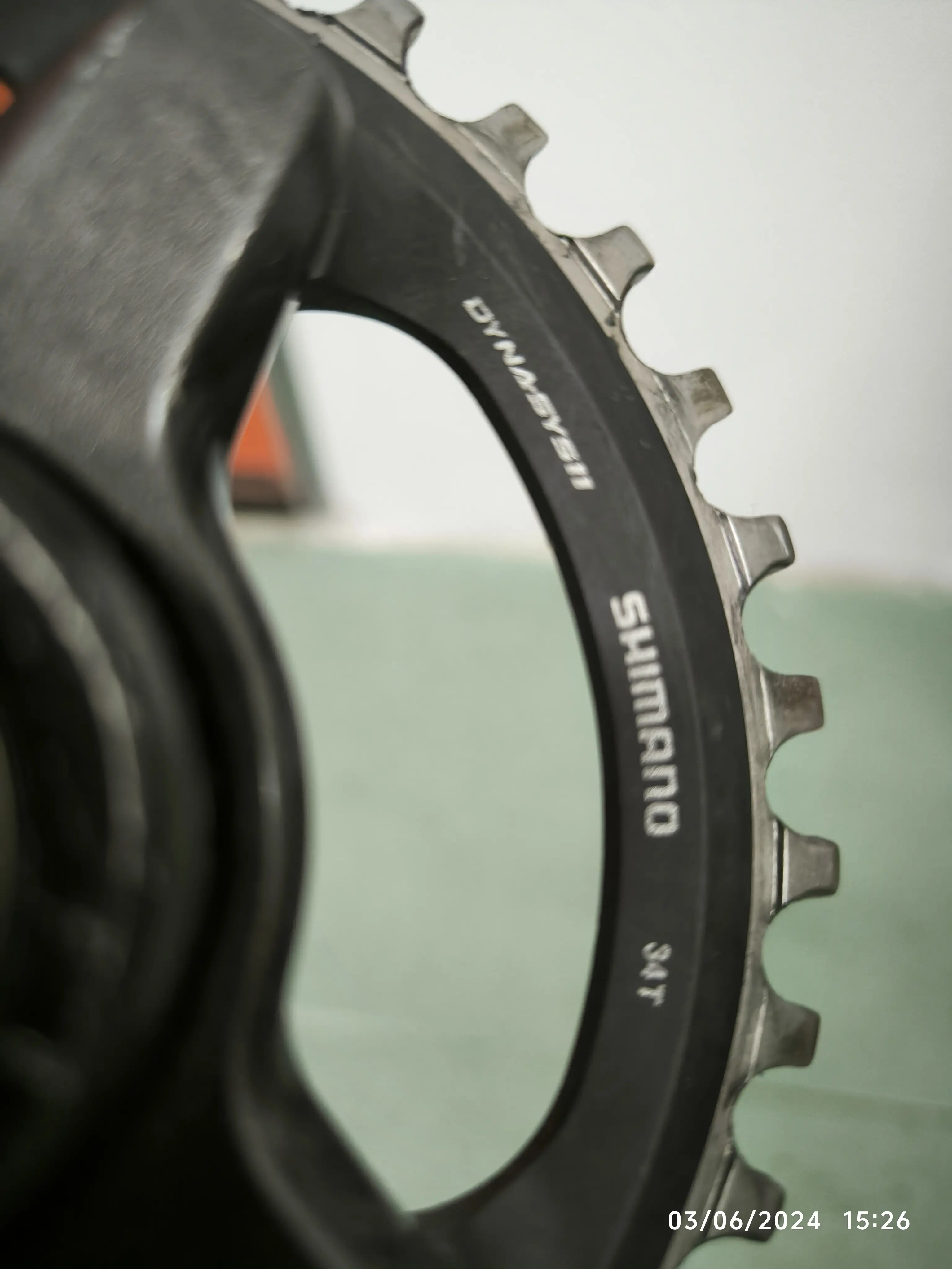 SHIMANO XT M8000 CRANKSET