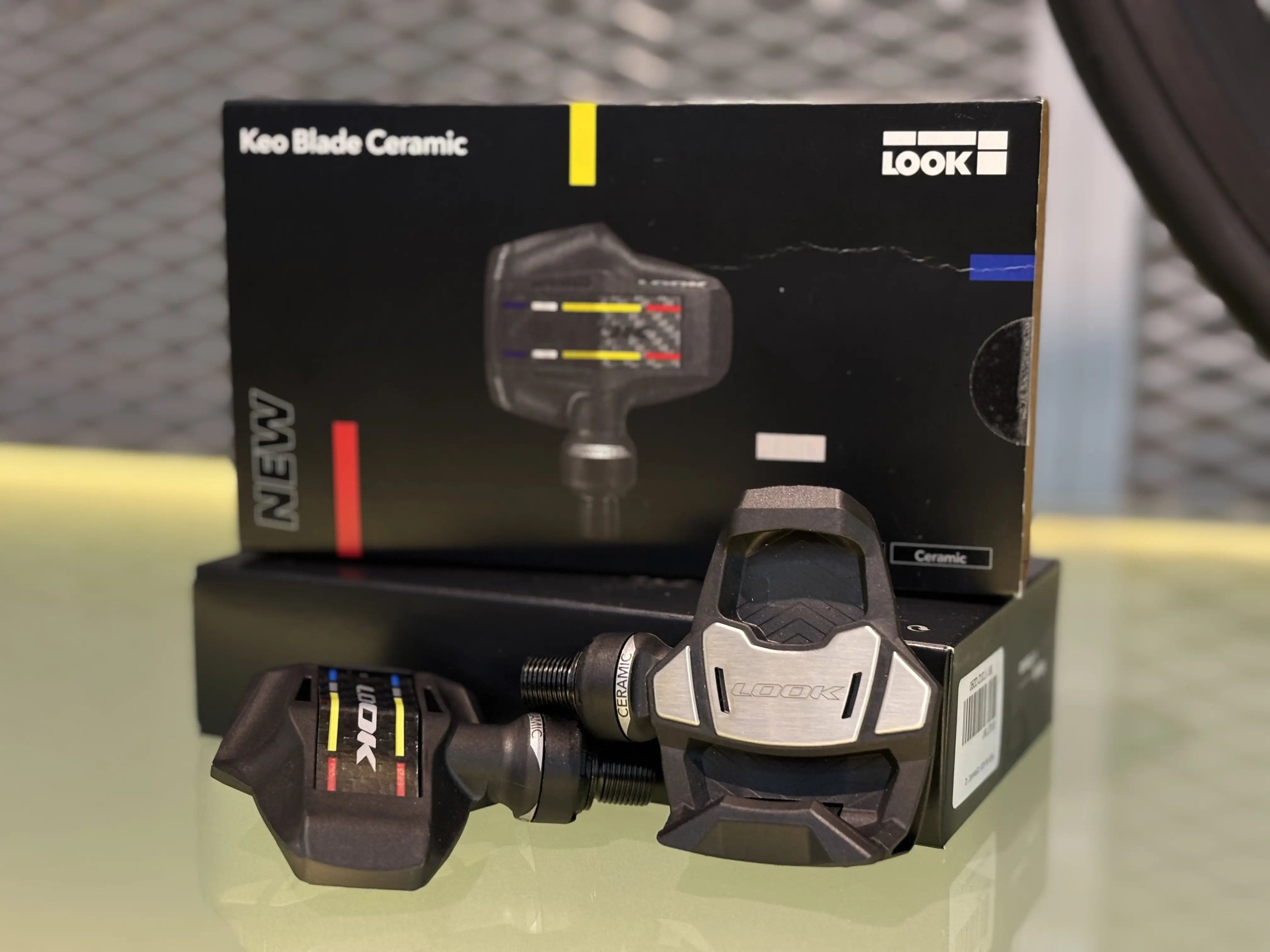 New Look Keo Blade Carbon Ceramic Road Pedal !!!