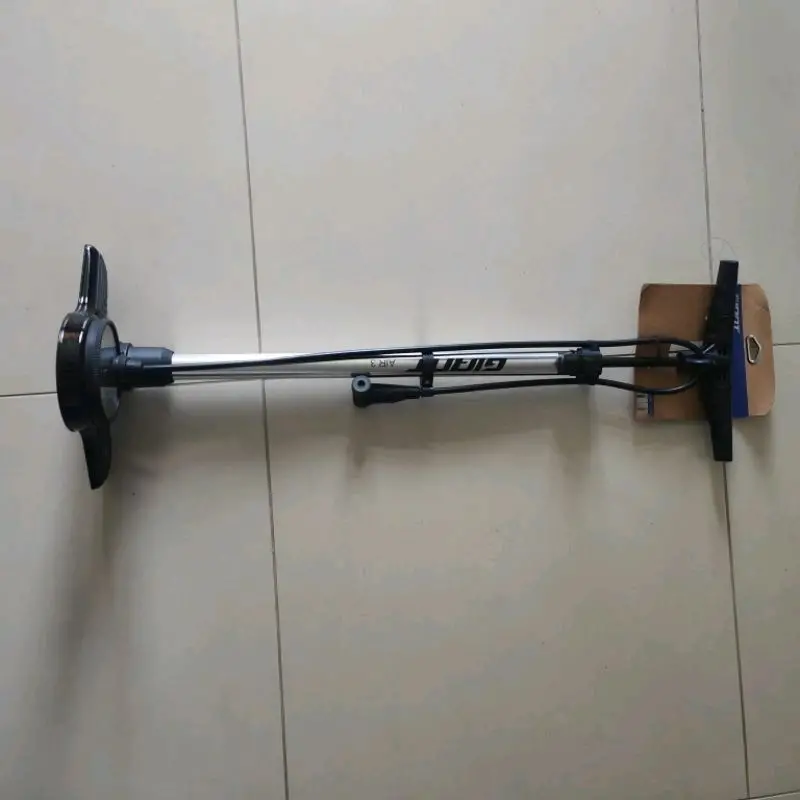 Giant Air 3 Bicycle Floor Pump Chrome Finish - Larger Display Gauge - up to 160PSI max Pressure