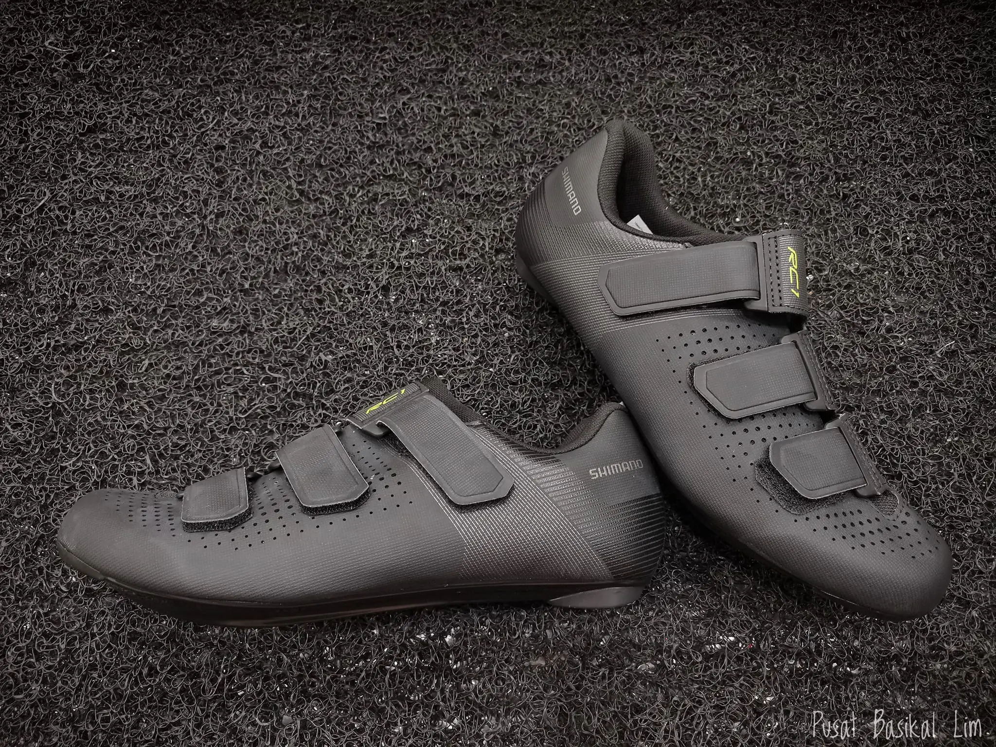 Shimano RC100 Road Cycling shoe