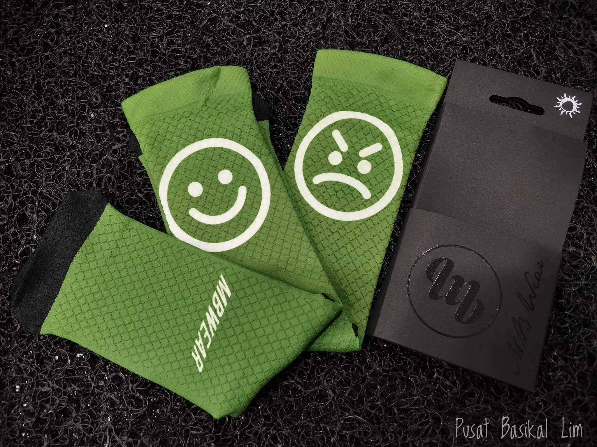MB Wear Smile Cycling Sock