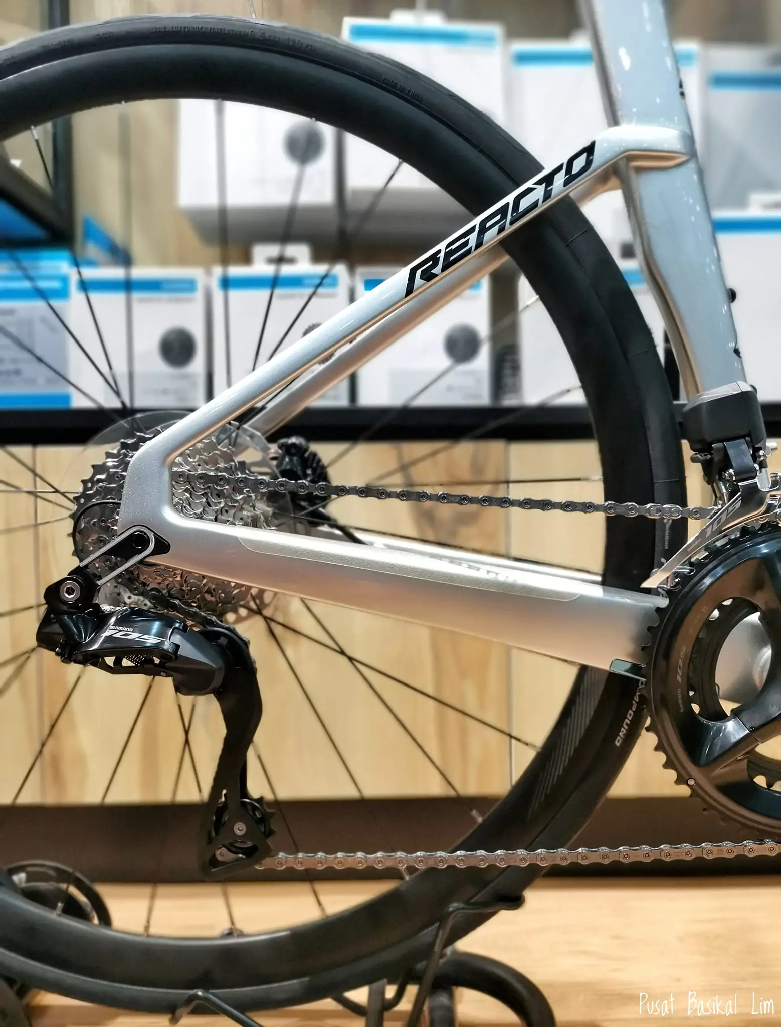 Merida Reacto 6000 105 Di2 Carbon Road Bike