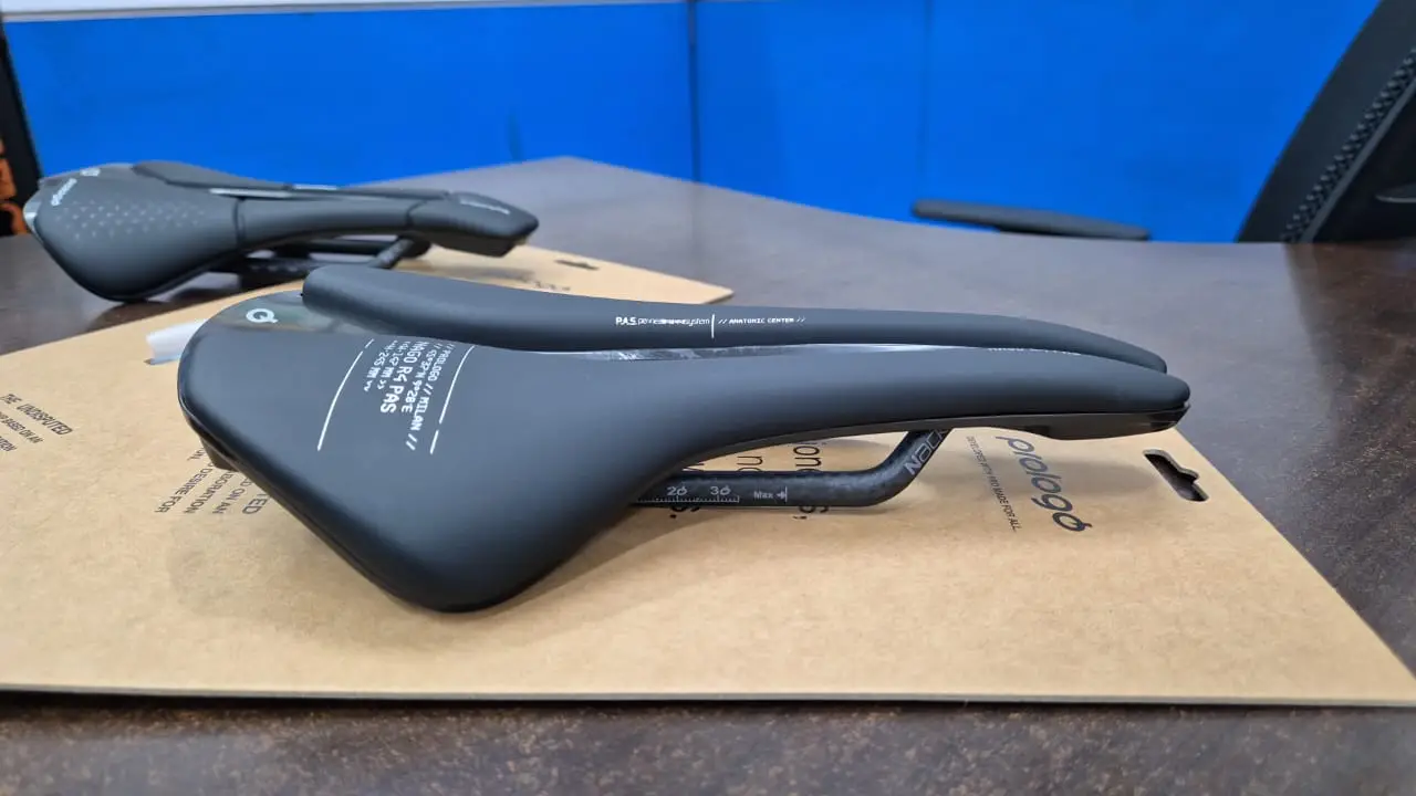 Prologo Scratch M5 Pas Nack (Carbon) Saddle (140 / 147)mm - Brand New !!