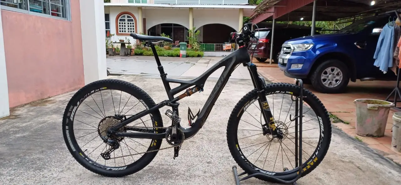 Specialized Stumpjumper 27.5 Carbon