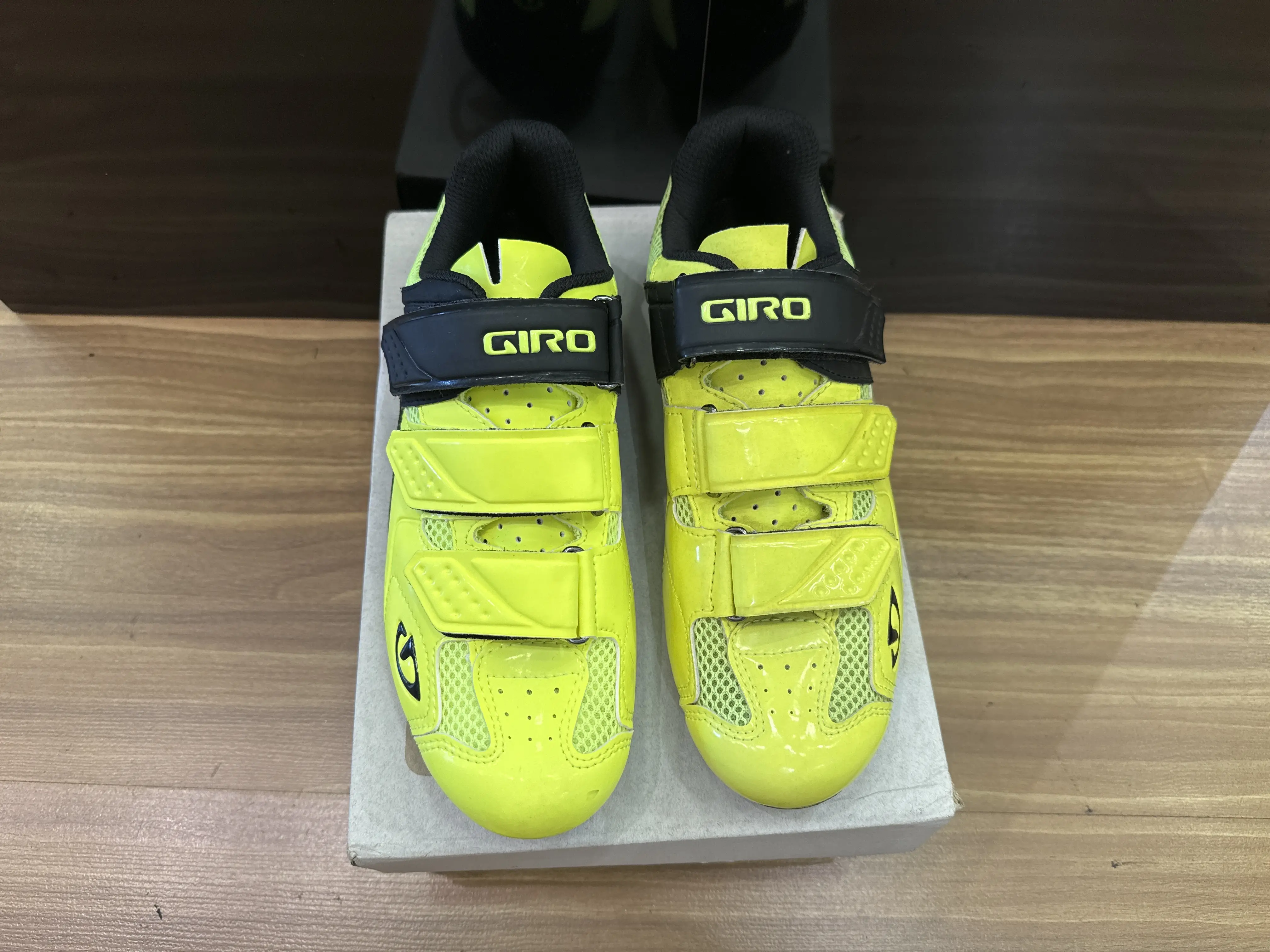 Giro Road Shoe