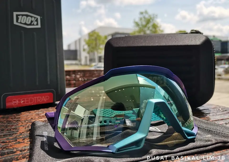 Ride 100% Speedtrap - Matte Metallic Into the Fade Blue Topaz Multilayer Mirror Lens