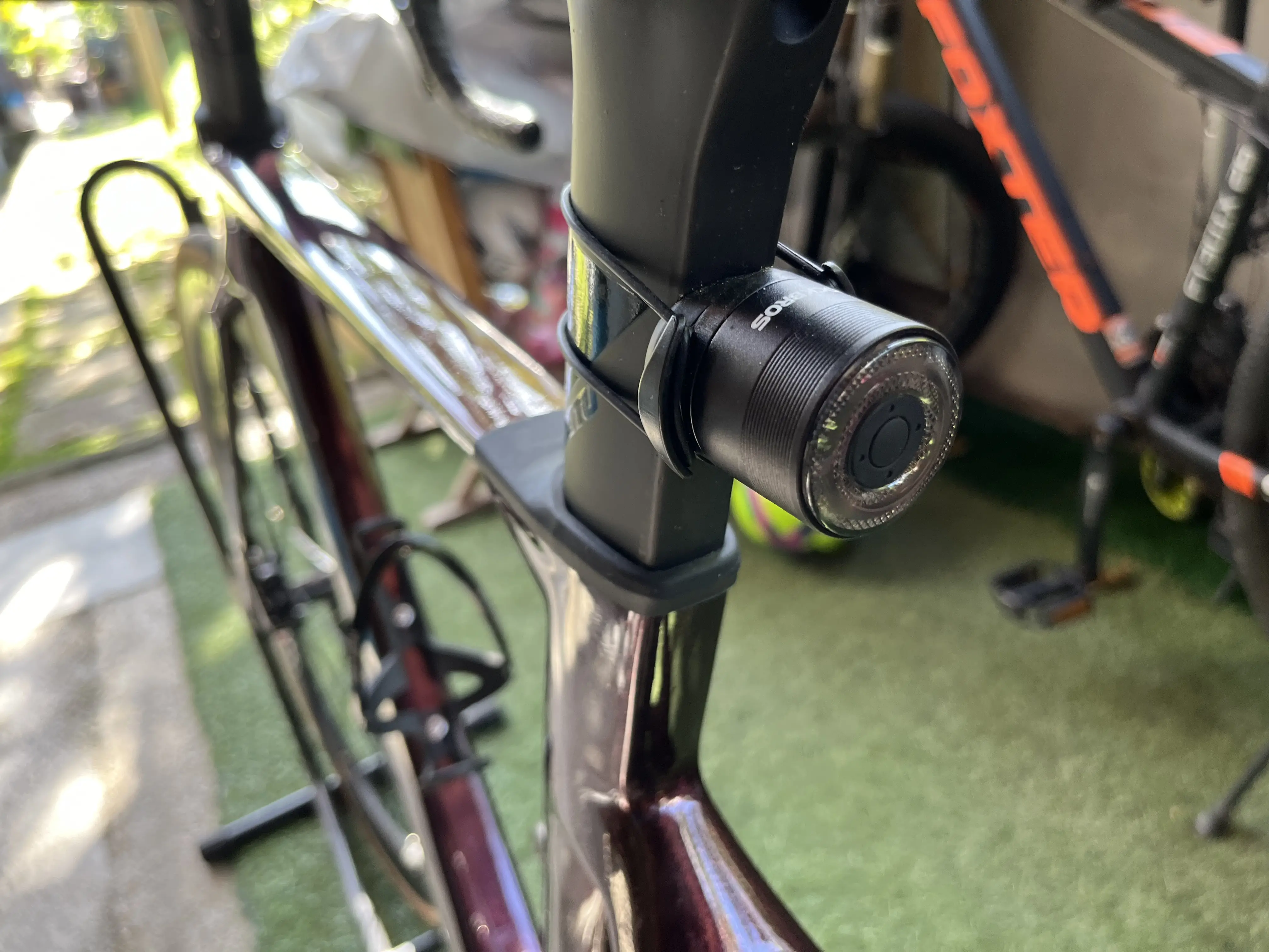 Road bike (Alcott Rosa Blaze)