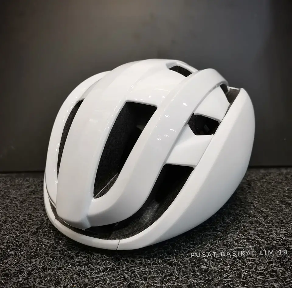 HJC IBEX 3.0 Cycling Helmet.