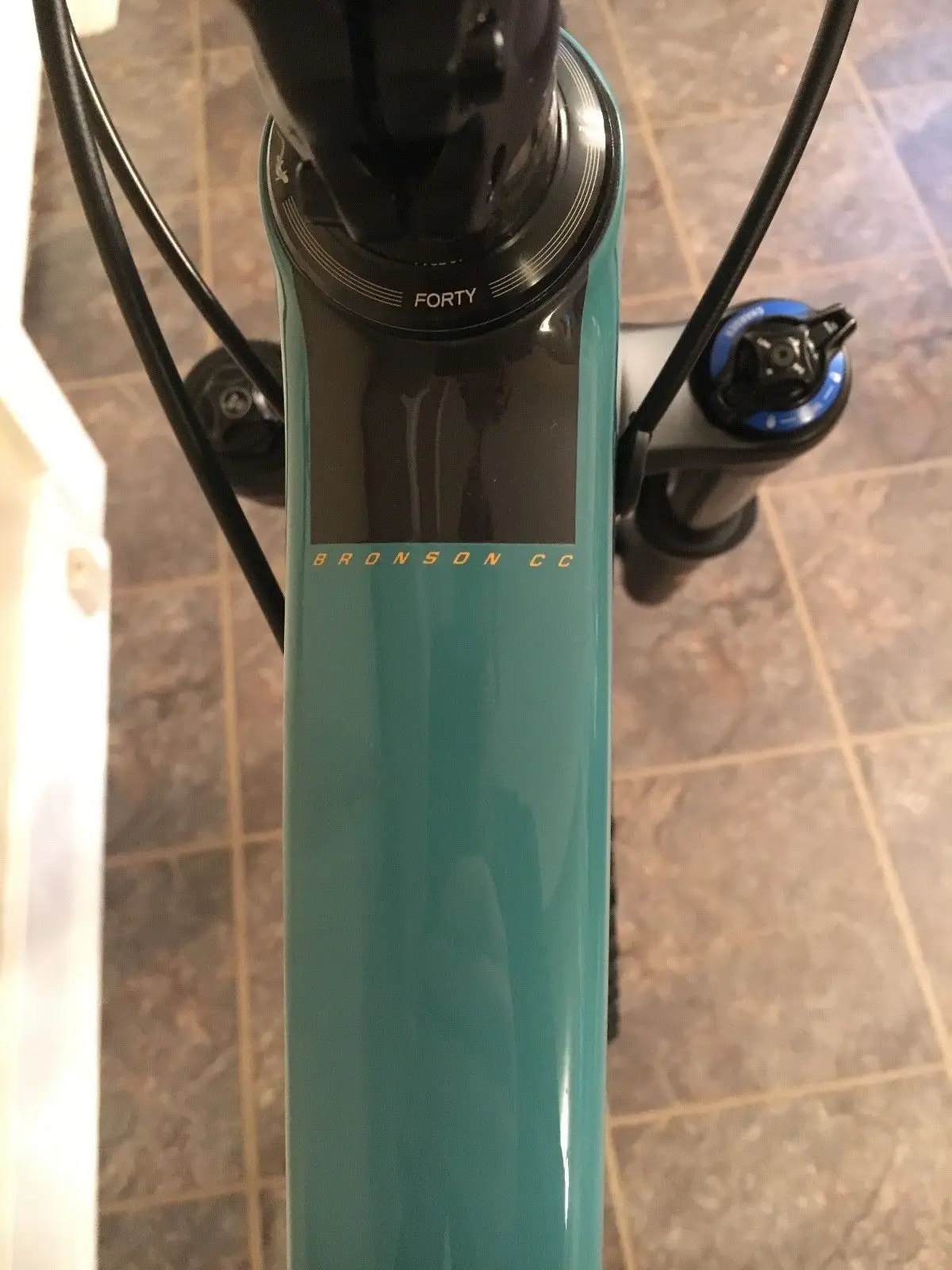 2017 SANTA CRUZ BRONSON CC X01 CARBON MOUNTAIN BIKE LARGE