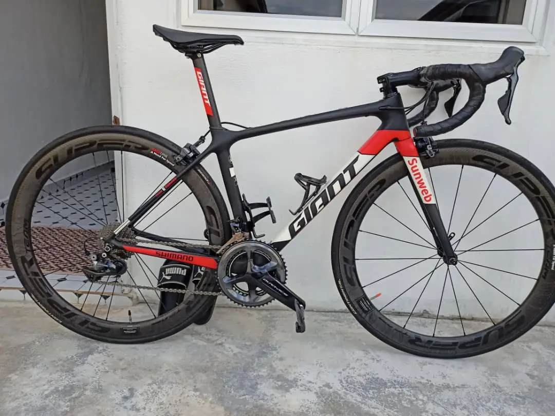 Giant TCR Advanced Pro Team
