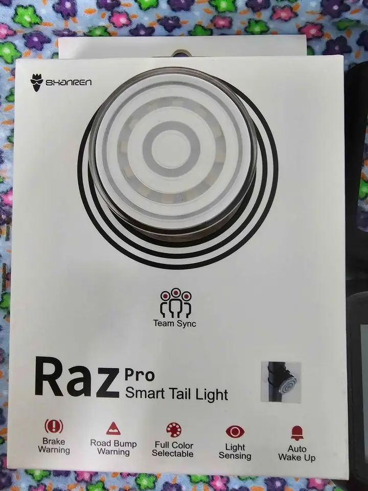 Raz pro smart tail light and Shanren miles bike computer with tailight control