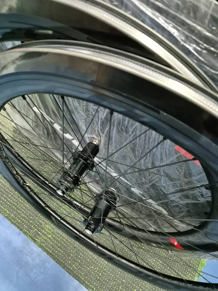 Fulcrum Wind 55 Disc -Carbon Clincher Wheelset- (55mm) (Used like new!!)