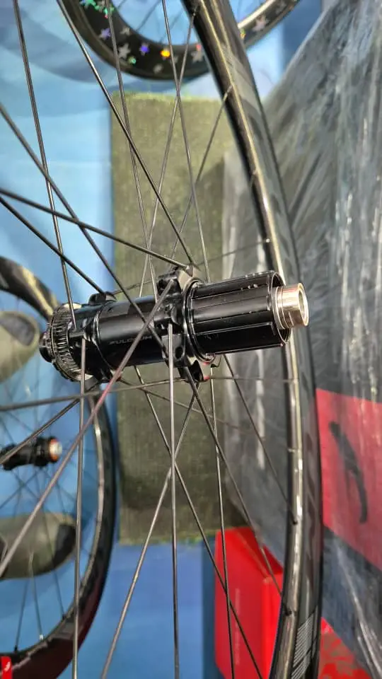 Fulcrum Wind 55 Disc -Carbon Clincher Wheelset- (55mm) (Used like new!!)