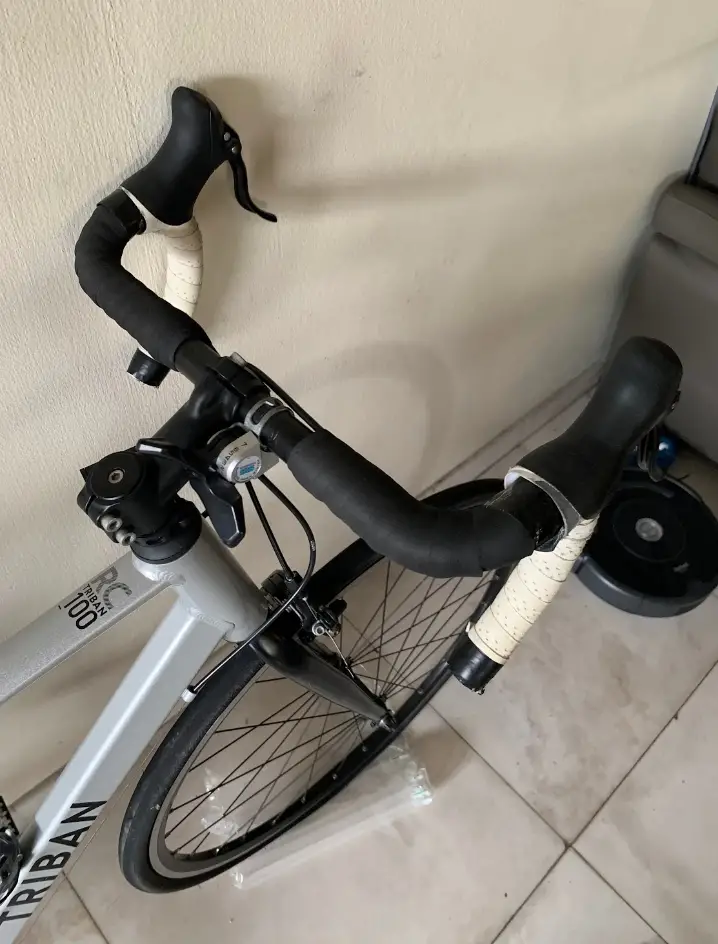 TRIBAN RC100 Road Bike