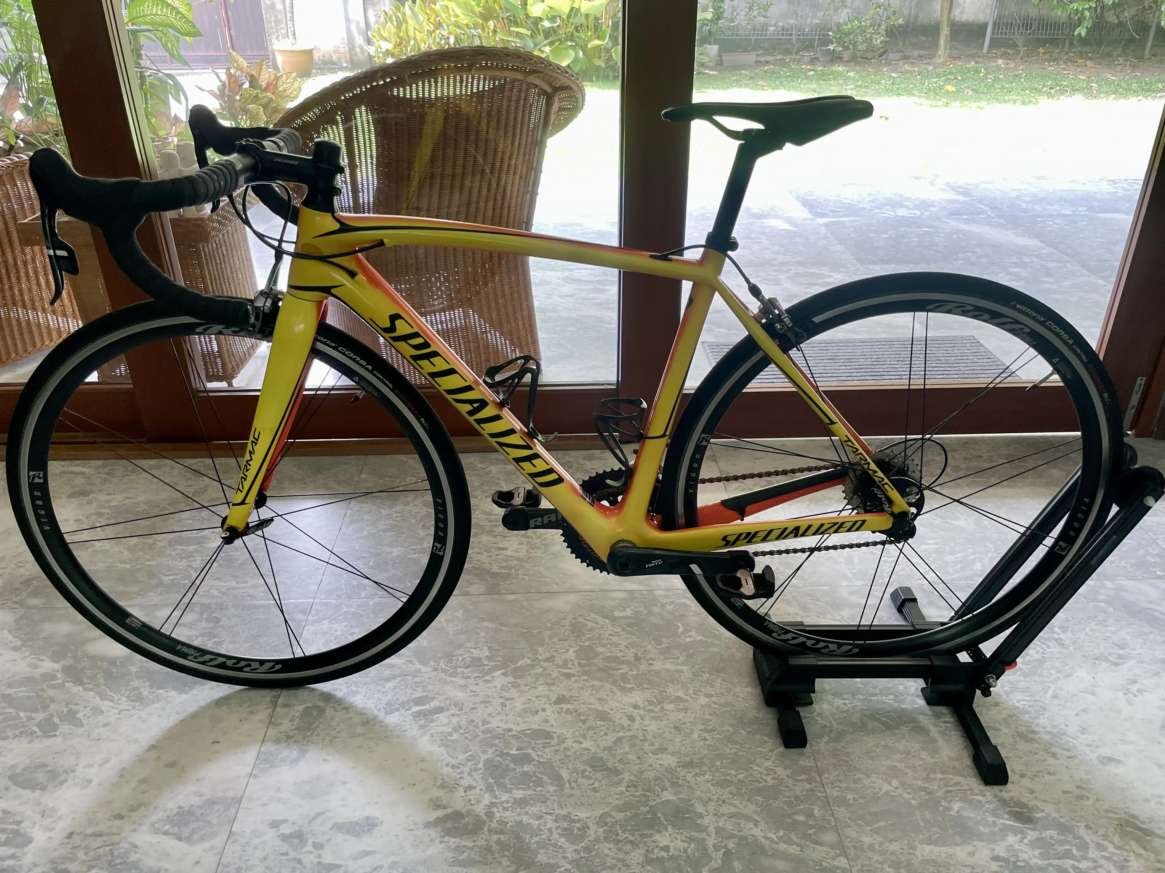 Specialized Carbon Tarmac