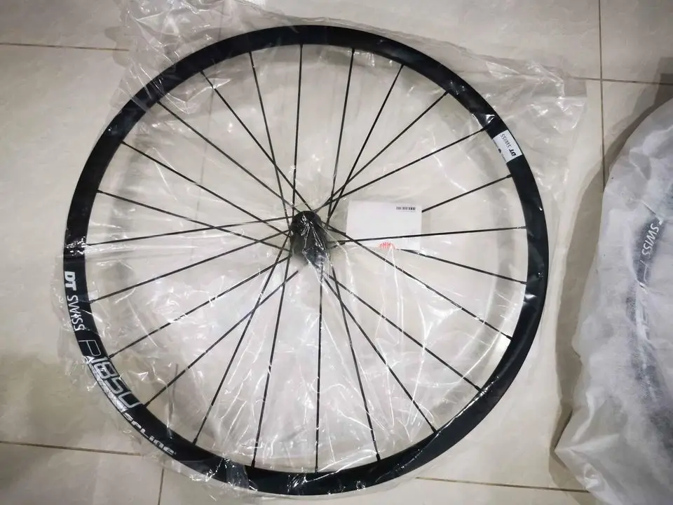 DT Swiss Spline P1850 disc brake wheelset