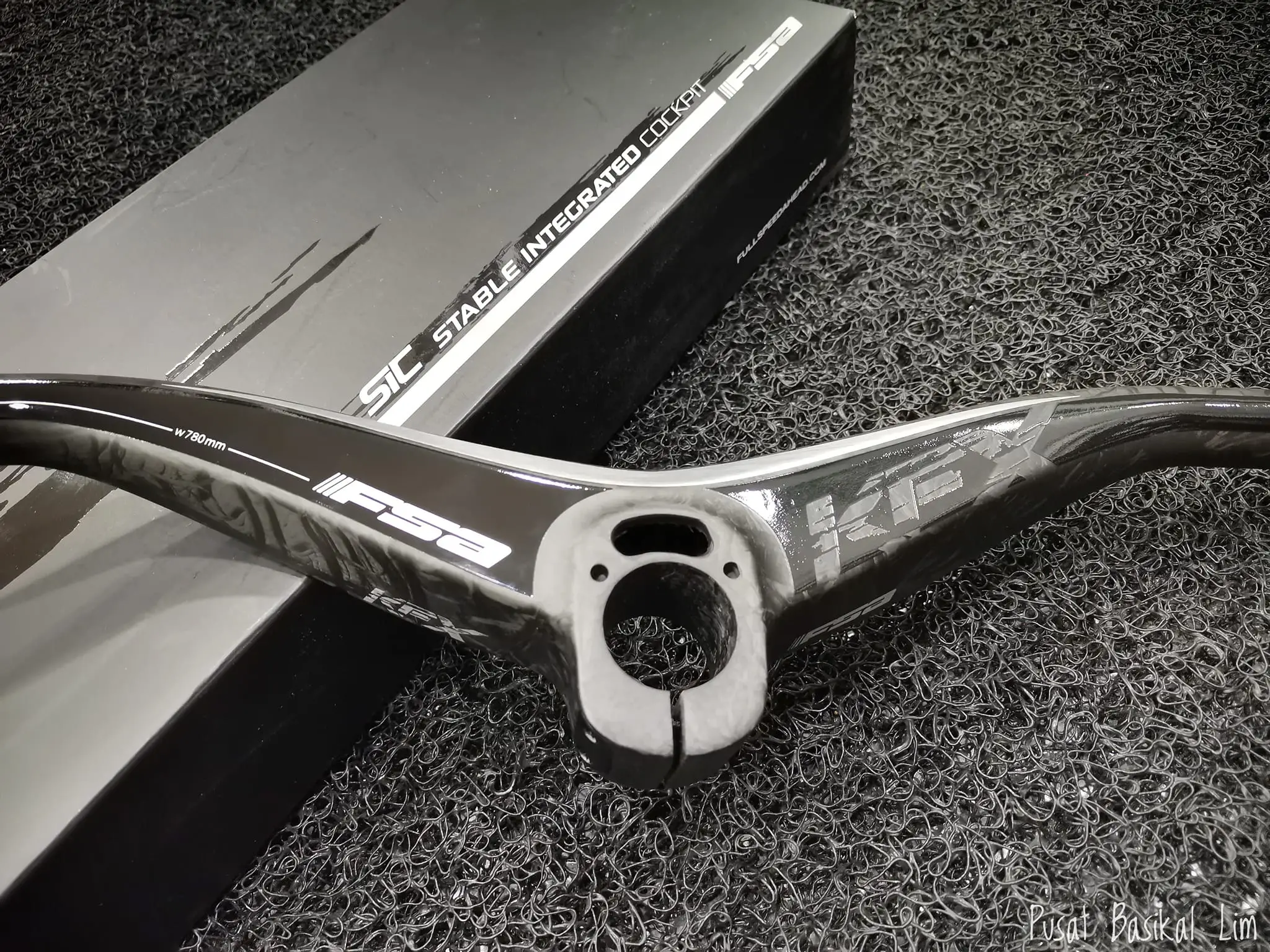 FSA KFX SIC Integrated Handlebar.