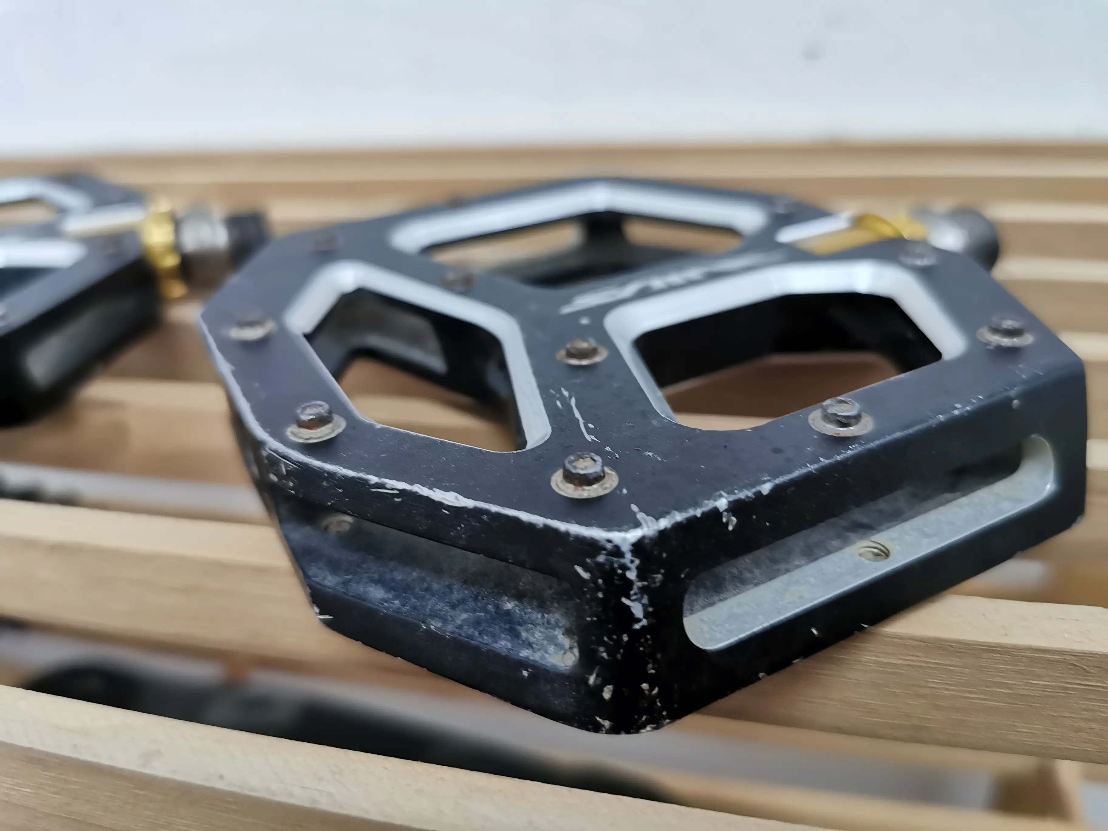 SHIMANO SAINT PD-M828 FLAT MTB PEDALS