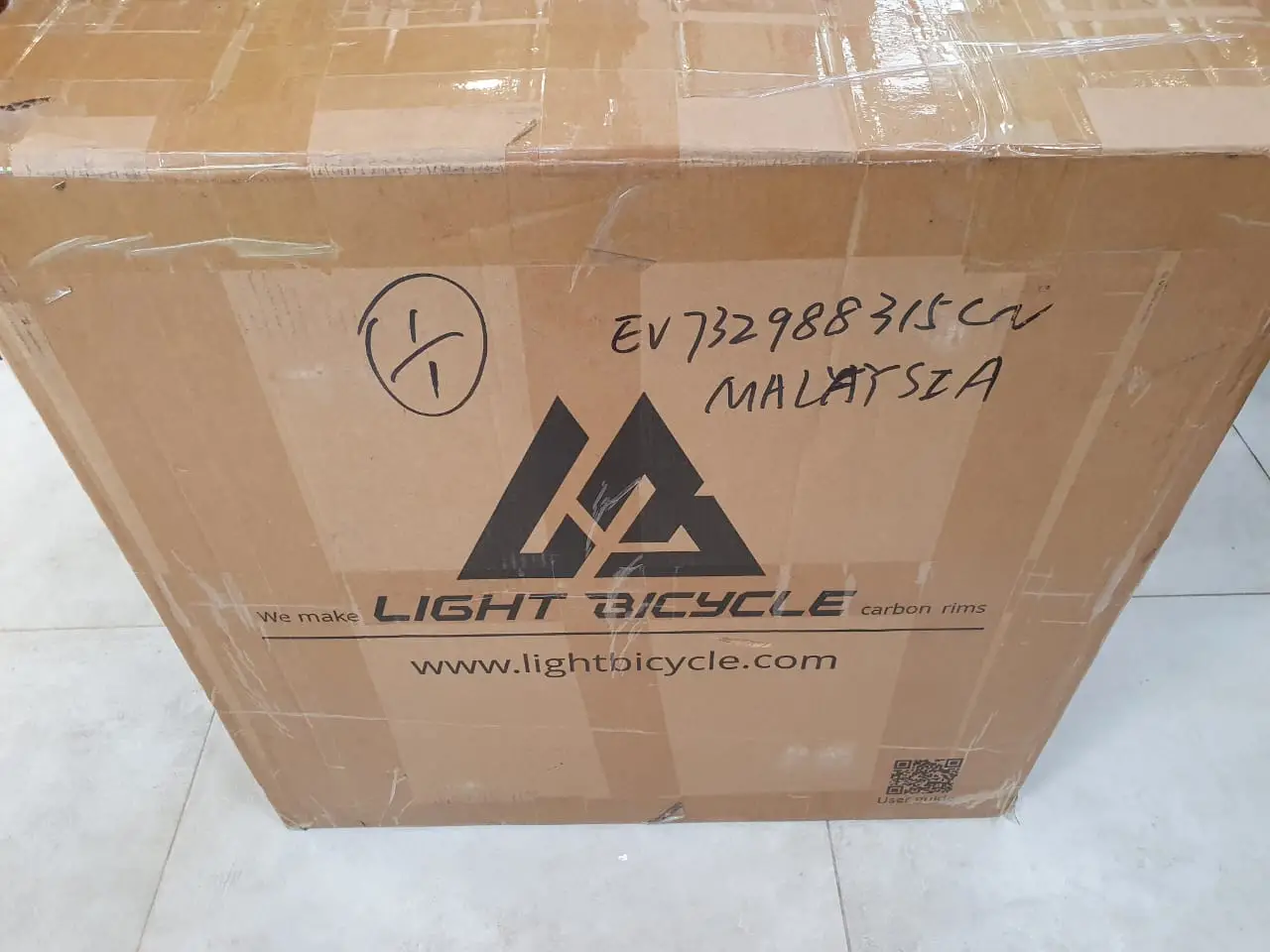 Light Bicycle AR46 Carbon Disc Front Wheel Only