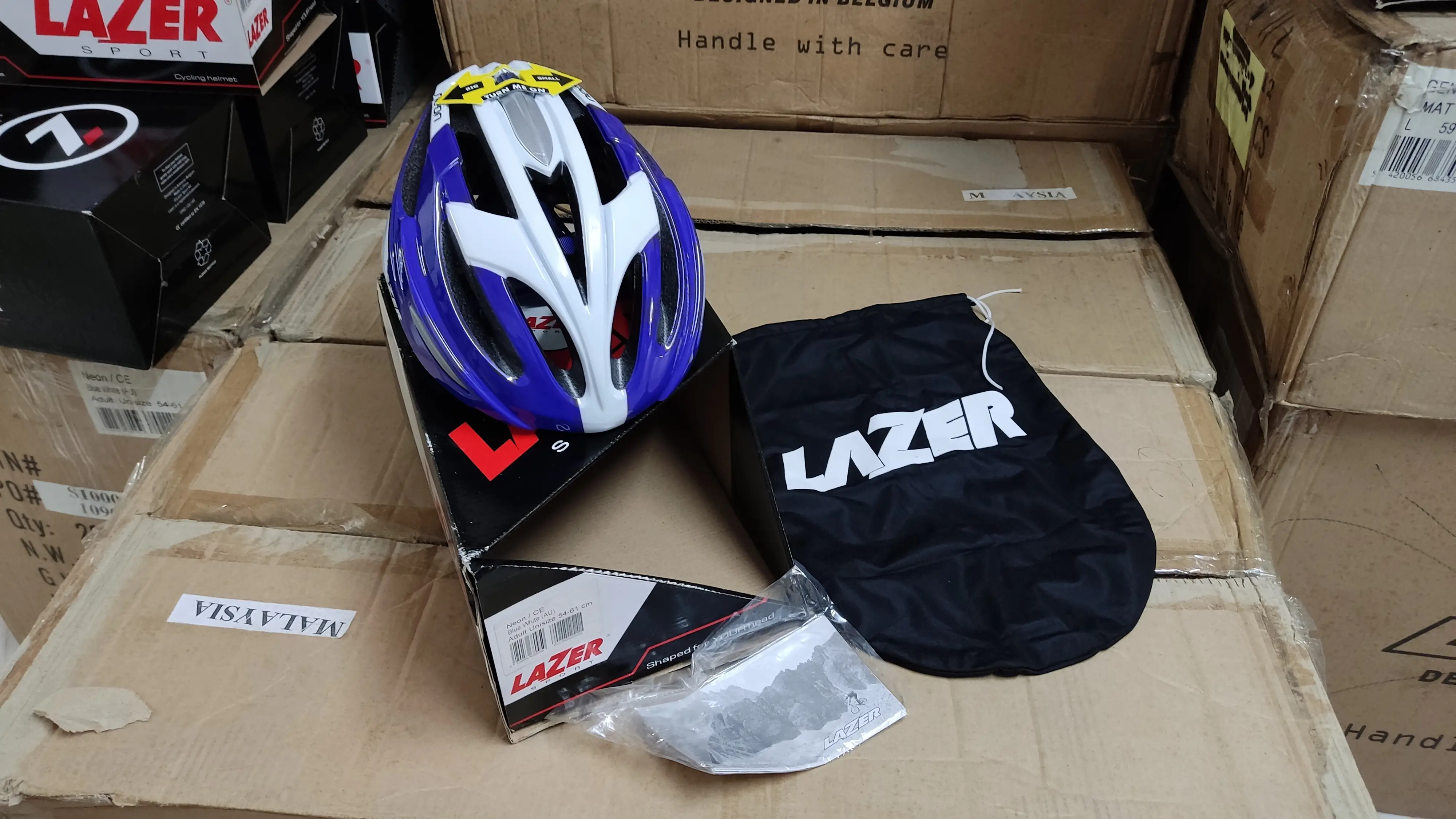 MEGA CLEARANCE SALE 60% OFF Lazer Neon Helmet Unisize (54-61cm) Blue