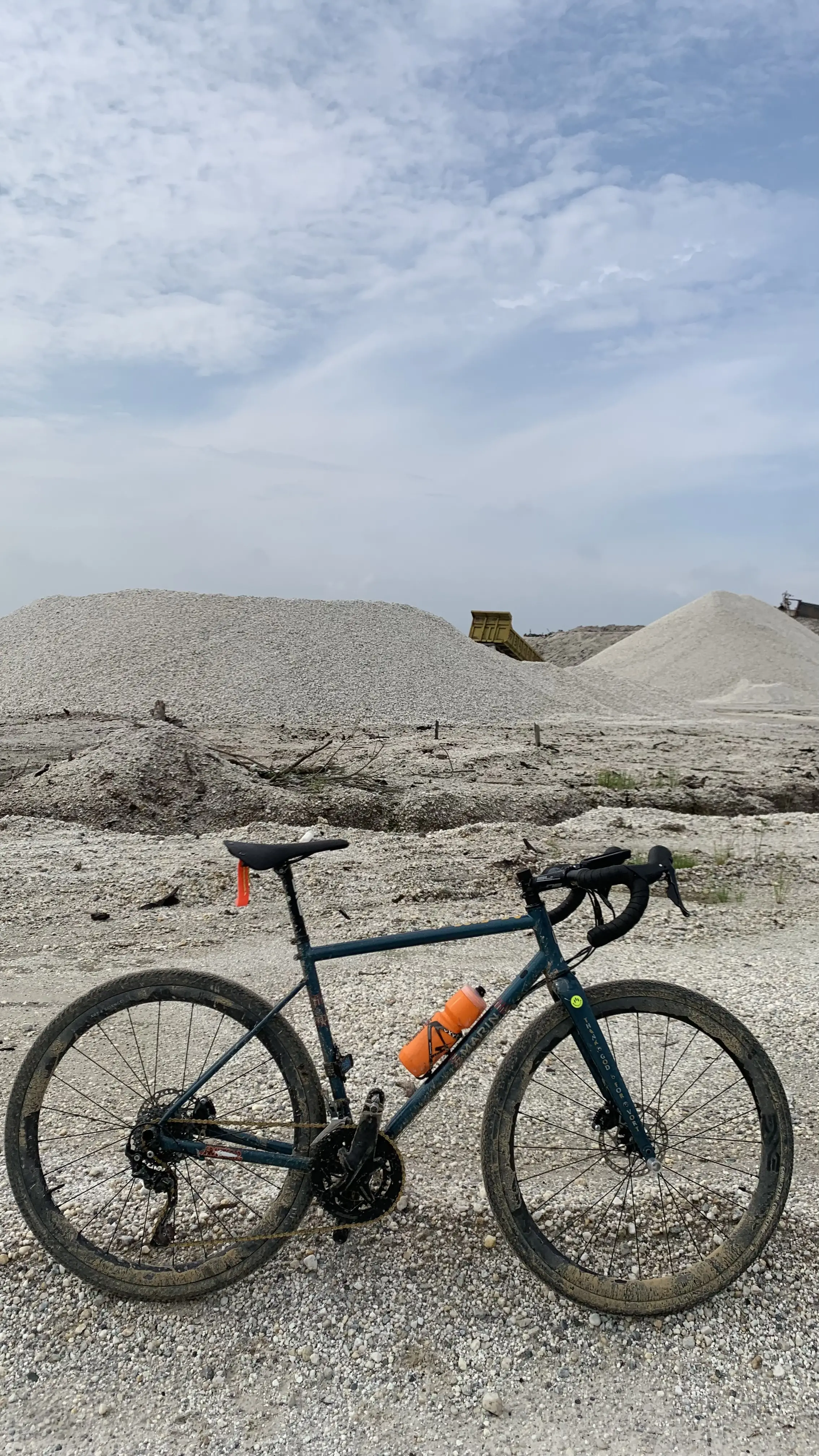 2022 Marin Nicasio 2 GRX Carbon Wheelset