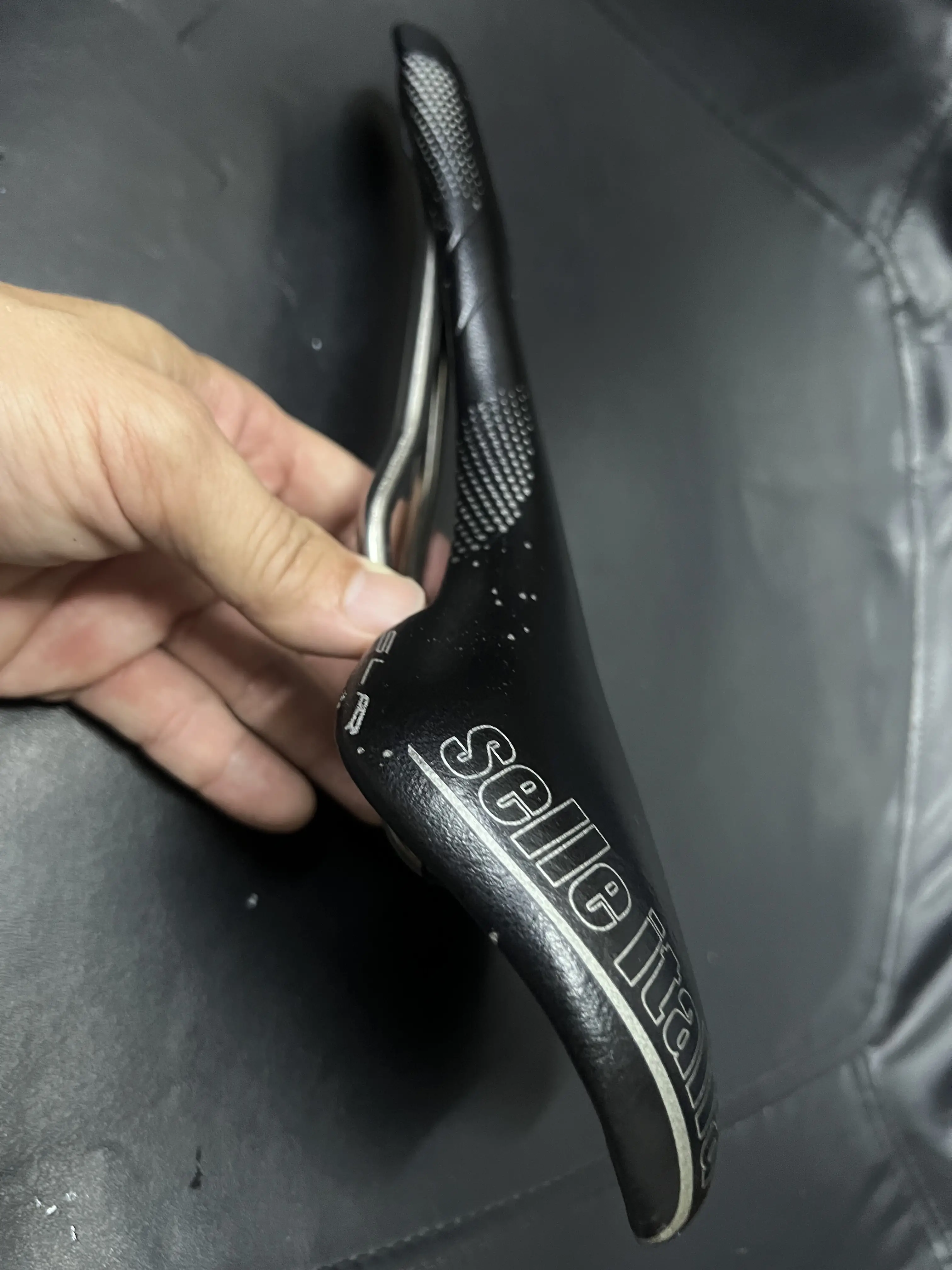 Selle Italia SLR Titanium SuperFlow Saddle