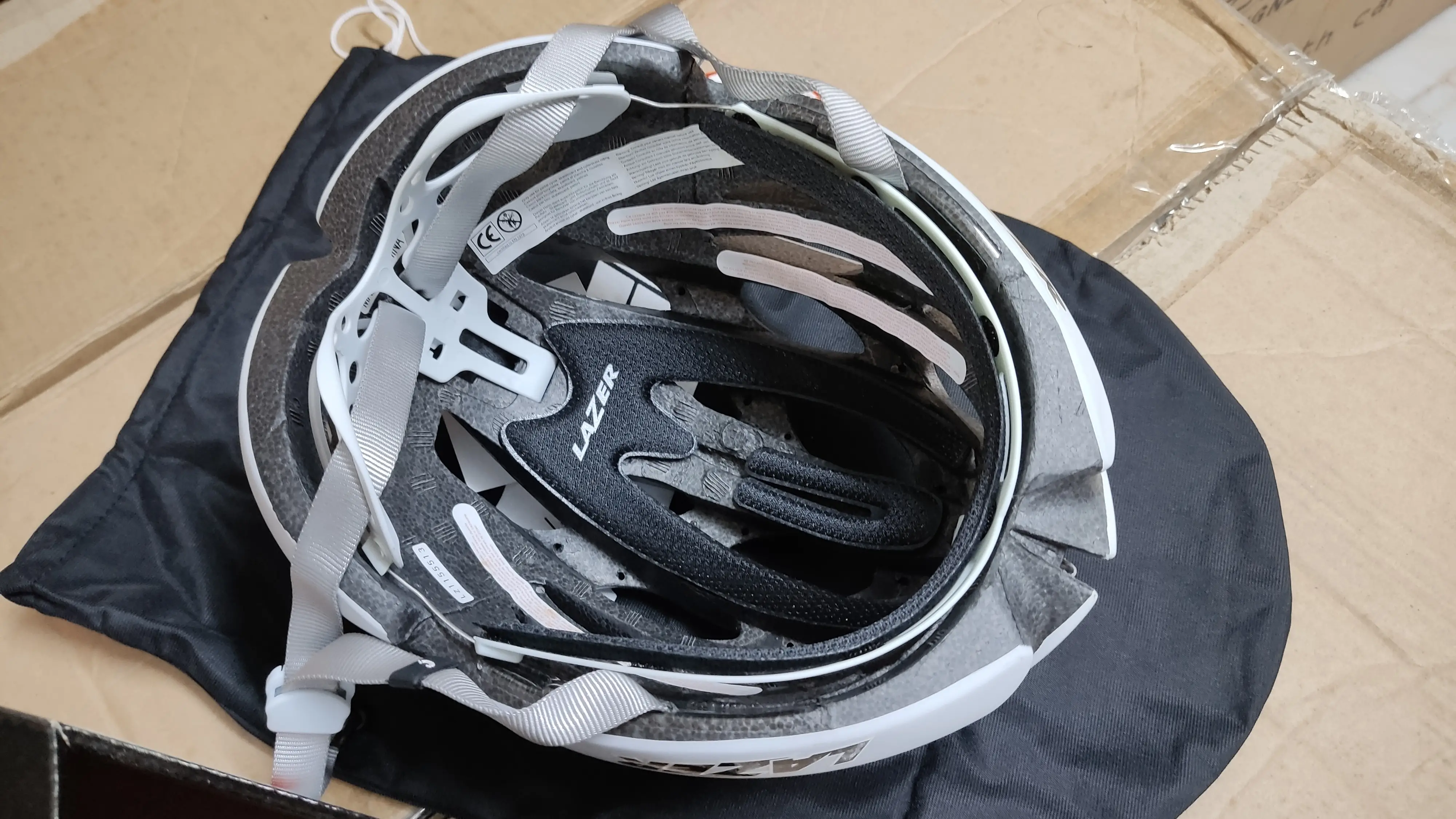 MEGA CLEARANCE SALE 60% OFF Lazer Genesis Helmet L White
