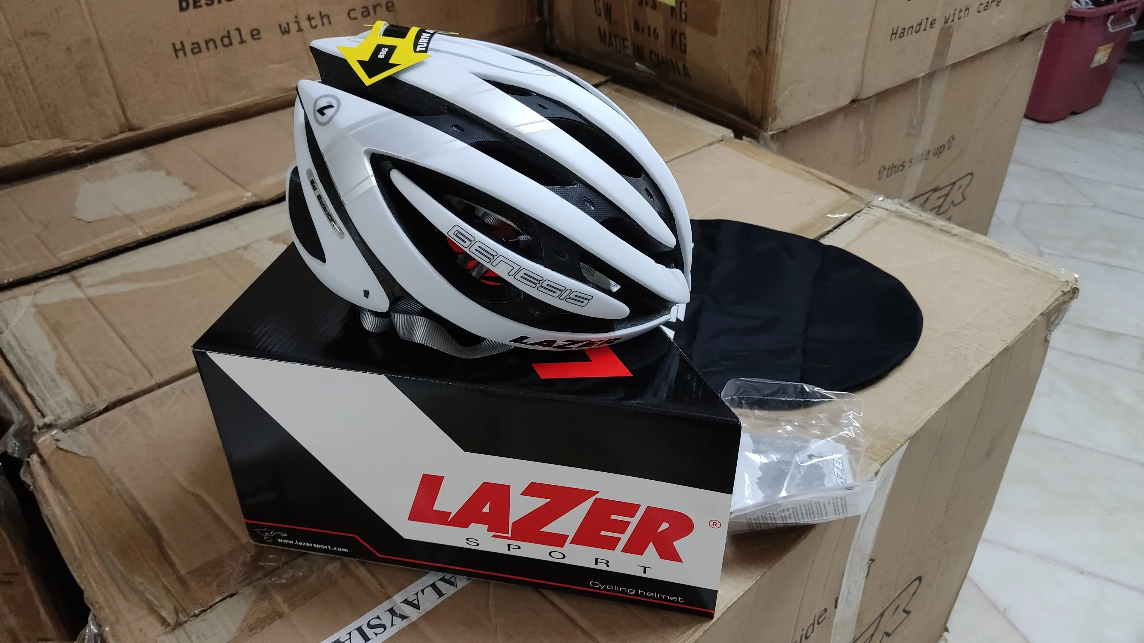 MEGA CLEARANCE SALE 60% OFF Lazer Genesis Helmet L White