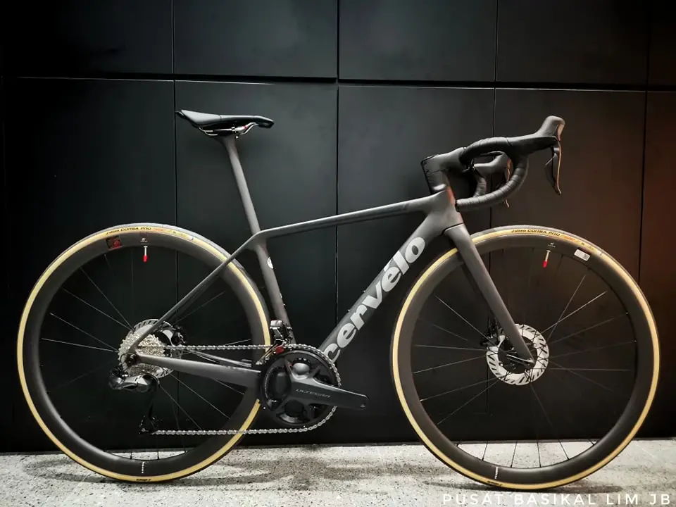 Cervelo R5 Ultegra Di2 With Reserve Carbon Wheelset