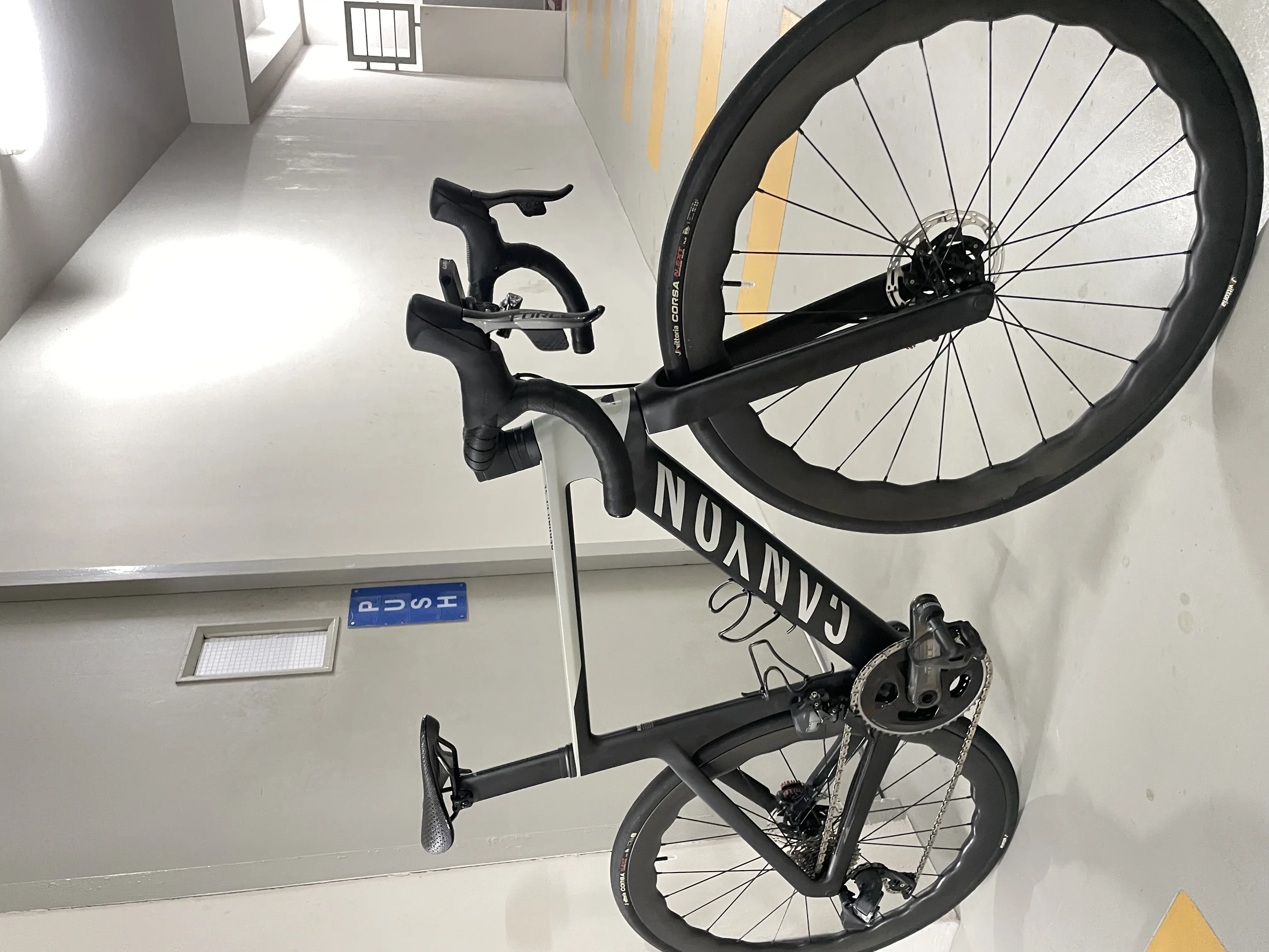Canyon Aeroad CF SL 8.0