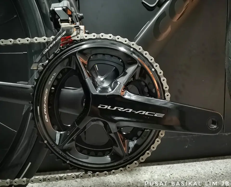 Colnago C68 With Dura-Ace DI2 + Fulcrum Wind40 .
