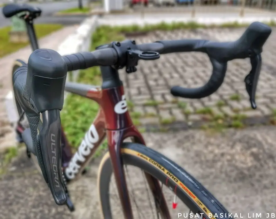 Cervelo R5 Carbon Frameset With Ultegra Di2 & Reserve Carbon Wheelset