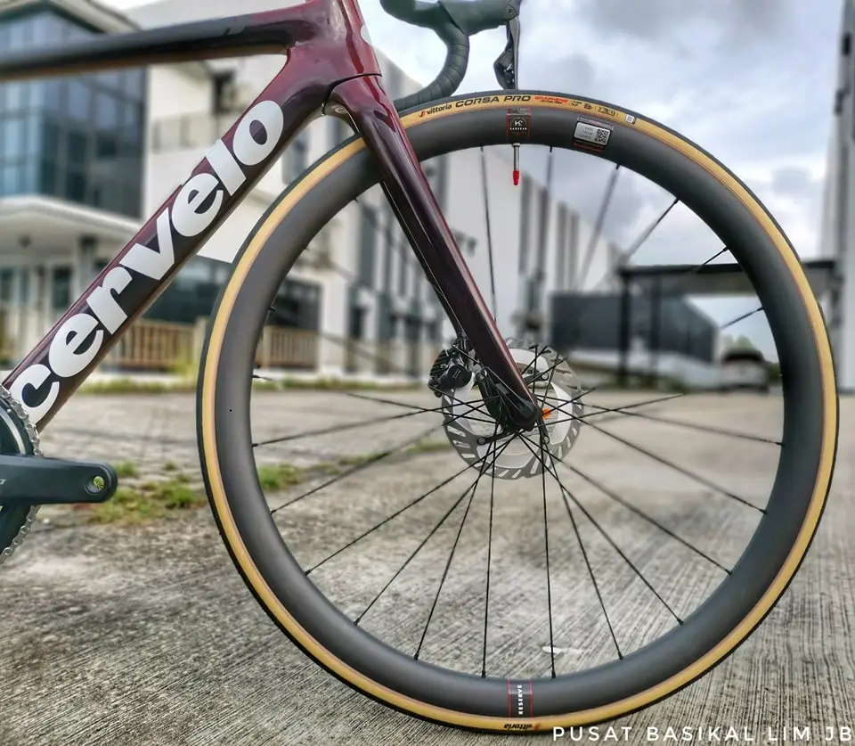 Cervelo R5 Carbon Frameset With Ultegra Di2 & Reserve Carbon Wheelset