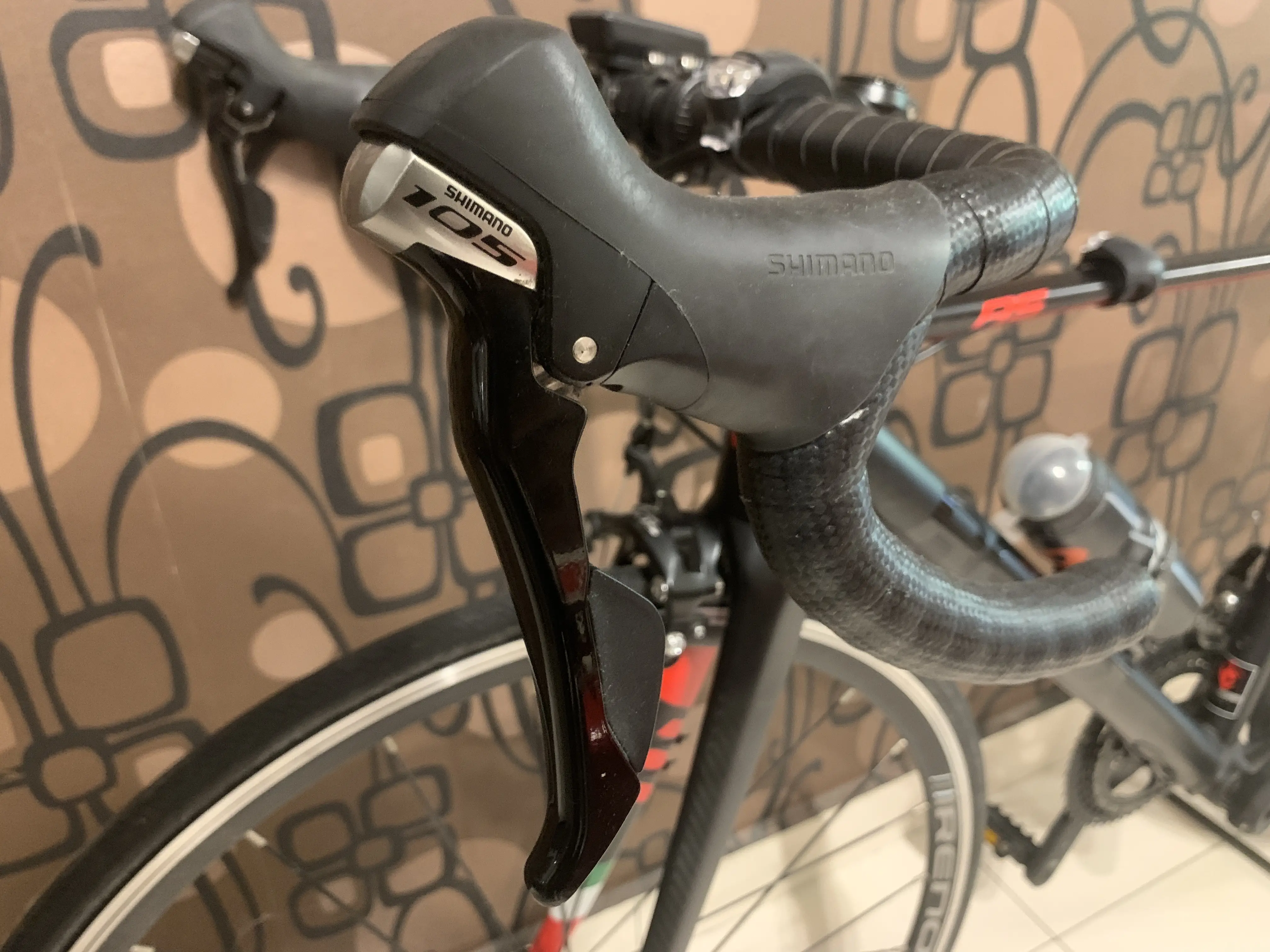 Renox R5 Road Bike with Free Gifts