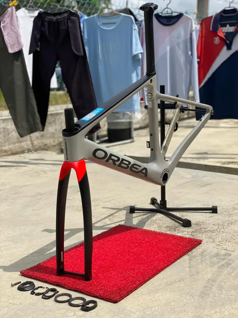 ORBEA OMX carbon frameset (flagship)